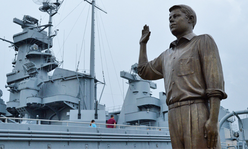 USS ALABAMA Battleship Memorial Park - The Recruit Memorial
